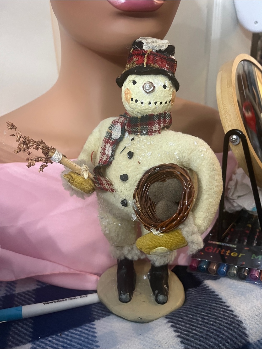 Cody Foster primitive collection Cream Snowman with basket and scarf Vintage
